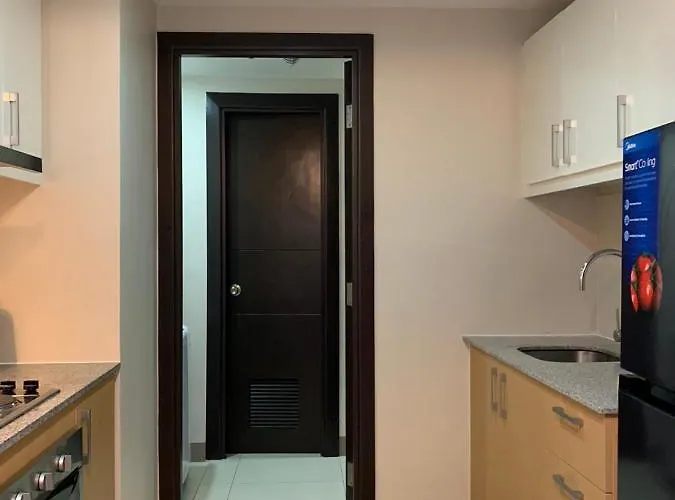 Uptown Parksuites Tower 1 Bgc By Ph Staycation