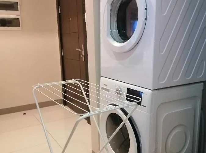 Apartment Uptown Parksuites Tower 1 Bgc By Ph Staycation Manila