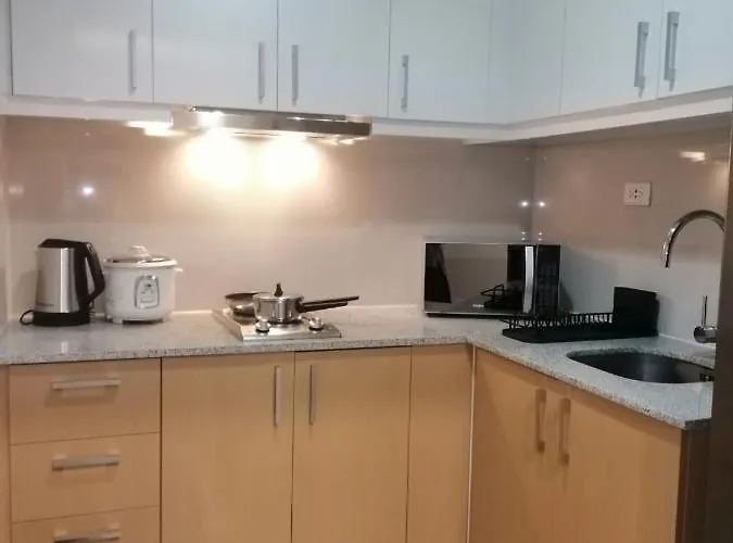Apartment Uptown Parksuites Tower 1 Bgc By Ph Staycation Manila