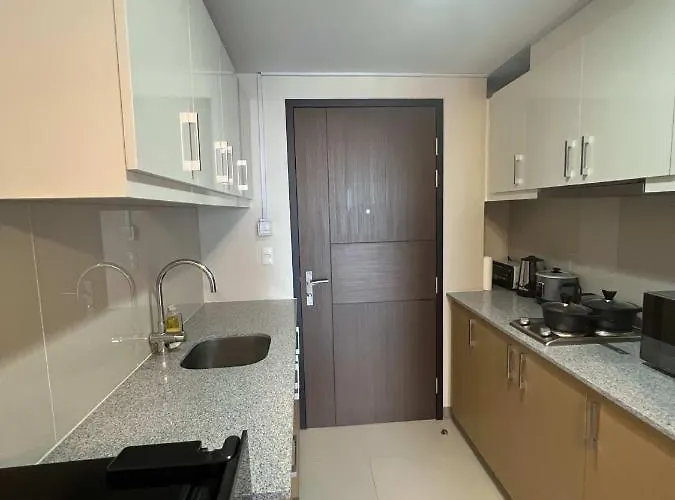 Apartment Uptown Parksuites Tower 1 Bgc By Ph Staycation