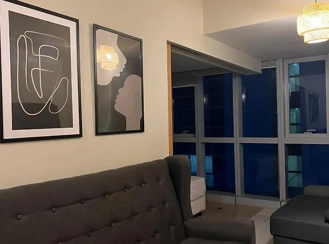 Apartment Uptown Parksuites Tower 1 Bgc By Ph Staycation *