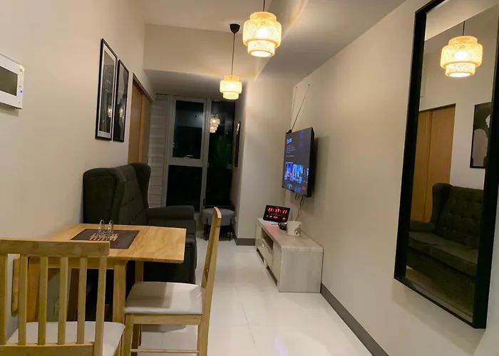 Uptown Parksuites Tower 1 Bgc By Ph Staycation Apartment *