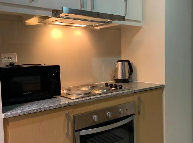 Uptown Parksuites Tower 1 Bgc By Ph Staycation Apartment