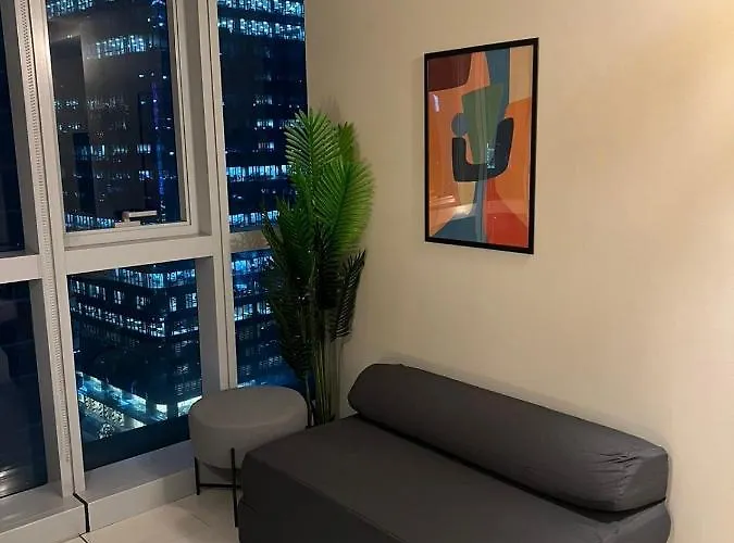 Uptown Parksuites Tower 1 Bgc By Ph Staycation Manila
