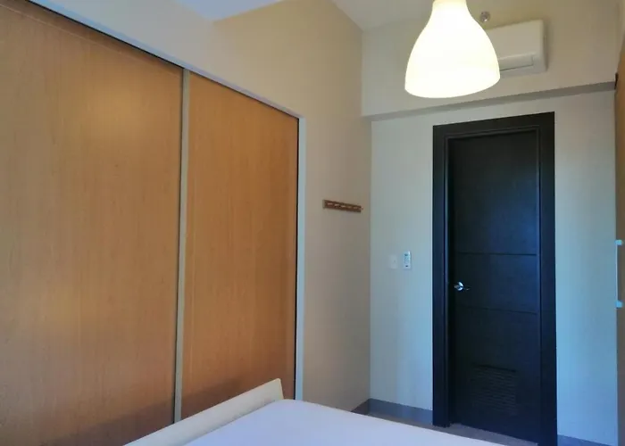 Uptown Parksuites Tower 1 Bgc By Ph Staycation *