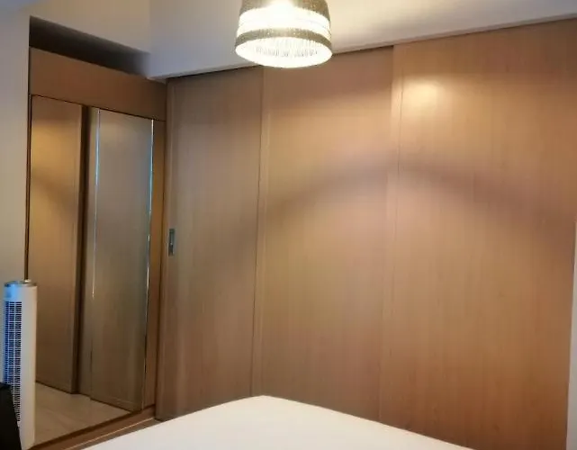Apartment Uptown Parksuites Tower 1 Bgc By Ph Staycation Manila
