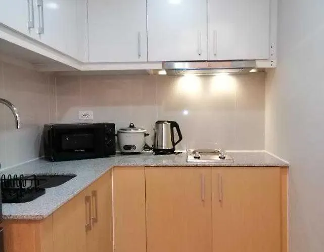 Uptown Parksuites Tower 1 Bgc By Ph Staycation *