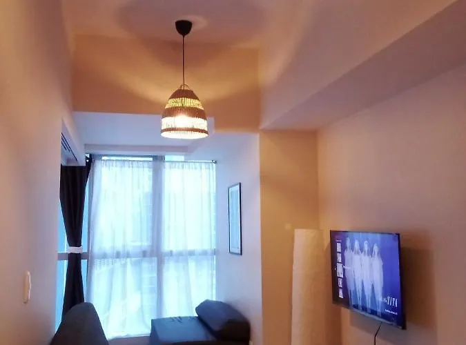 Uptown Parksuites Tower 1 Bgc By Ph Staycation *